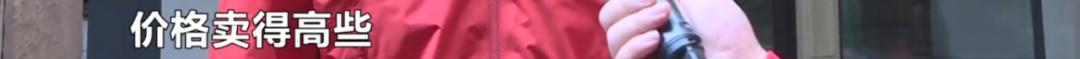 DƬ
